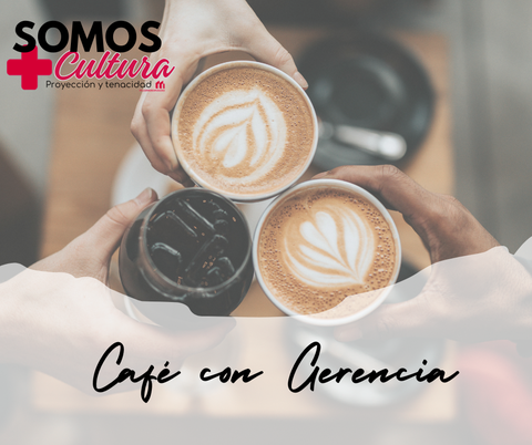 Manos brindando con tazas de café en el programa Café con Gerencia