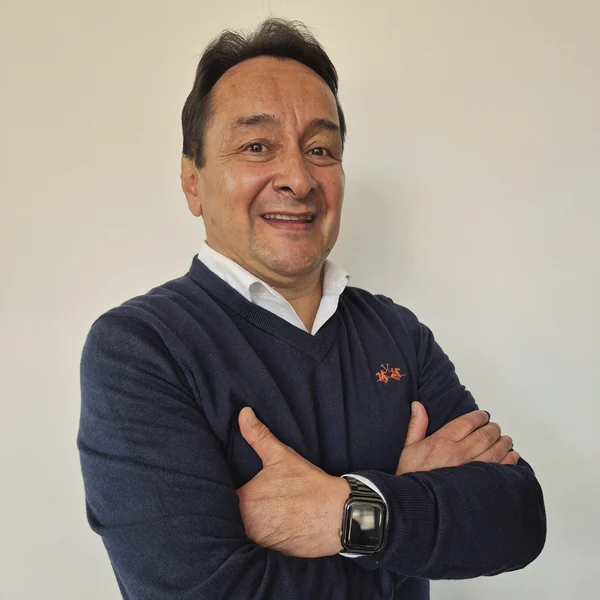 Marco Antonio Nogales, Líder Comercial